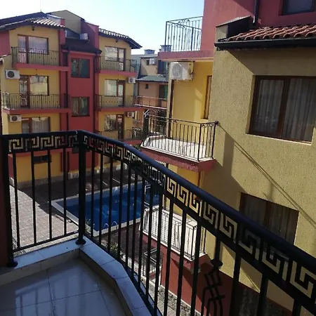 2 Студиа В Равда Guest house